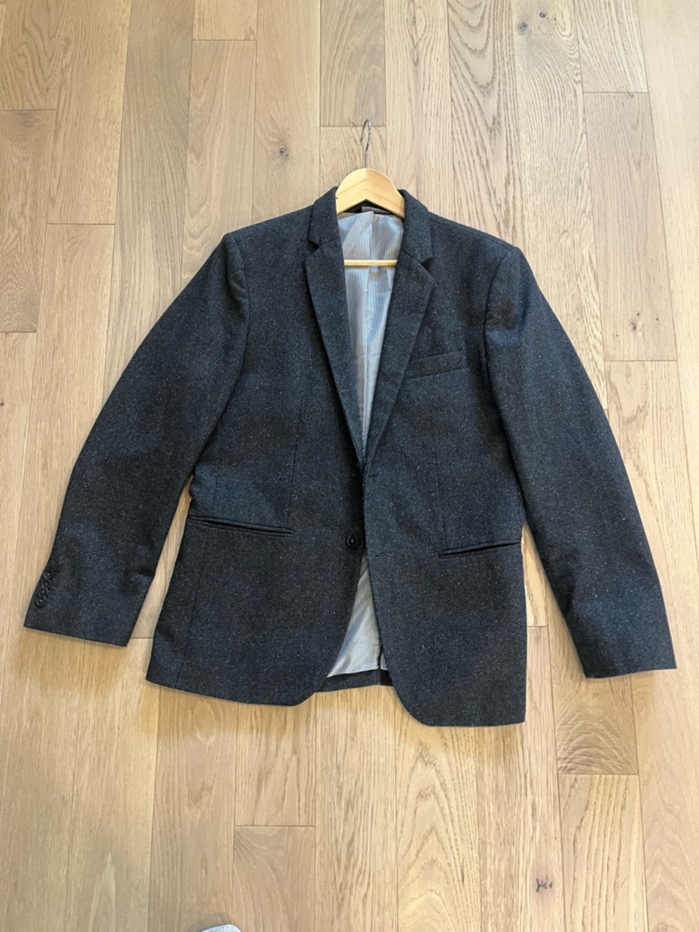 Banana Republic Tailored Slim Fit Donegal Wool Blend Blazer — 40R— Charcoal